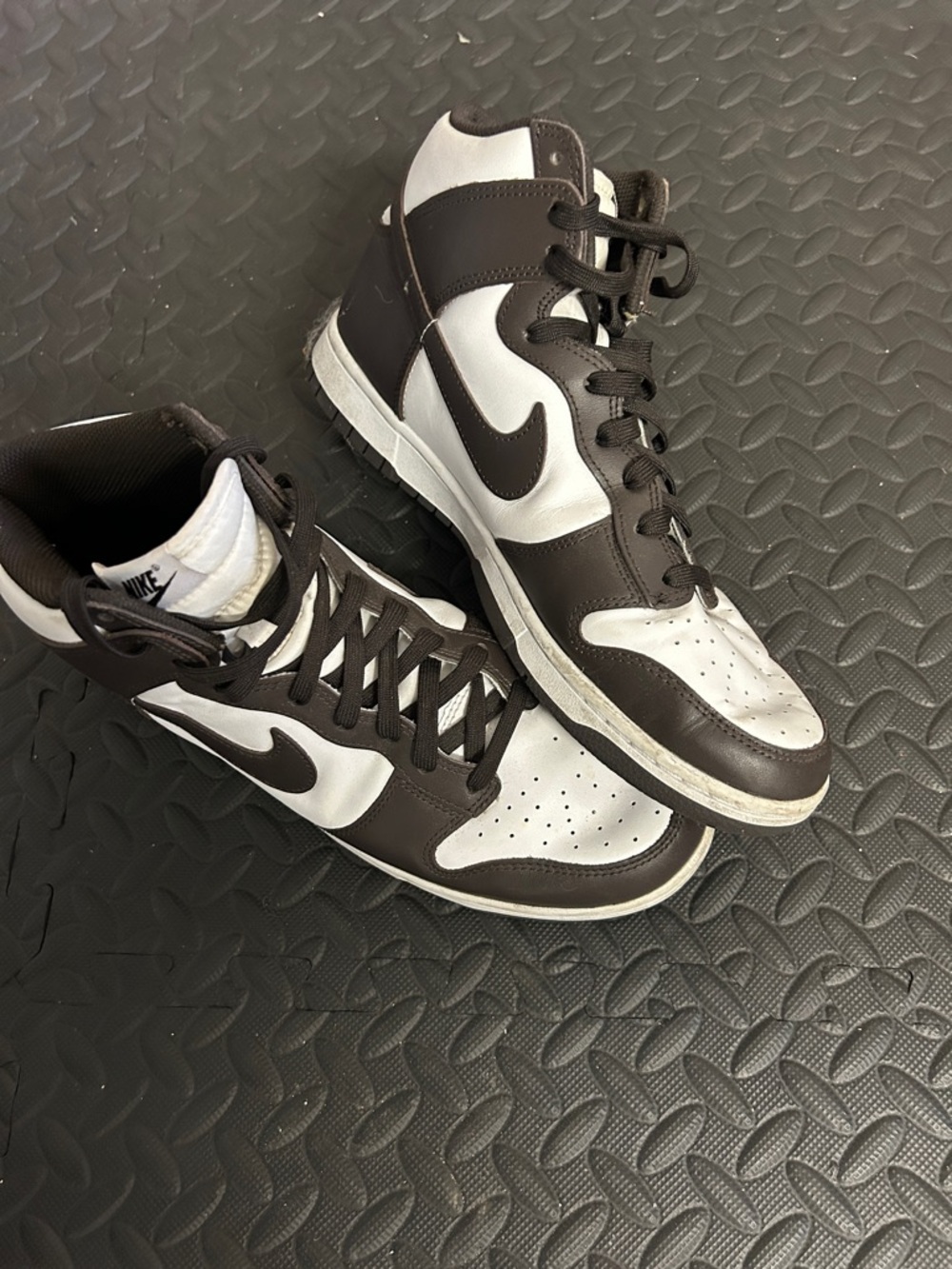 Nike Men’s High-Top Sneakers in Brown and White